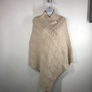 Inis Crafts tan merino wool made in Ireland poncho size M/L